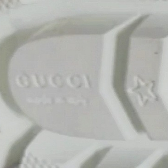 Nwb-Gucci matelasse leather Chelsea pull on ankle boots - Picture 7 of 8